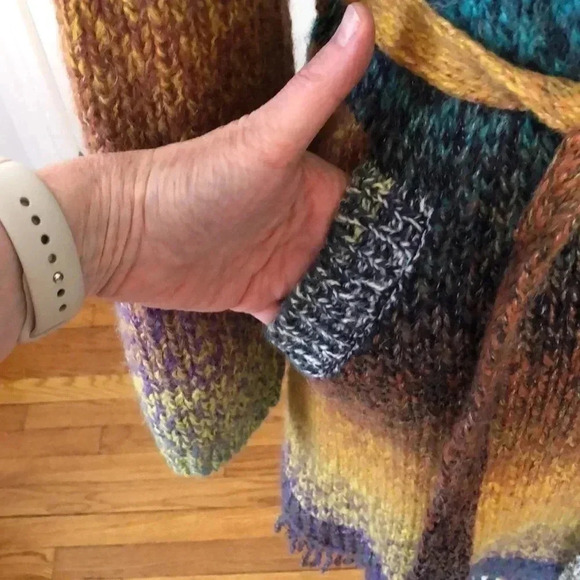 Greylin long sweater with open side pockets and tie at waist. - Picture 2 of 8